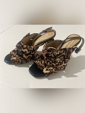 ANTONIO MELANI Leopard-Print Knot Slingback Heels #kittenheels #leopard
